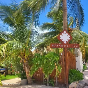 Mayan Mittoz Isla Holbox